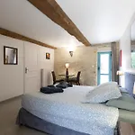 A La Ferme De L'oudon & Ferienhaus