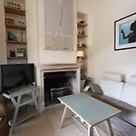 A La Ferme De L'oudon & * Berville (Calvados)
