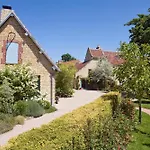 A La Ferme De L'oudon & *
