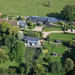 A La Ferme De L'oudon & Berville (Calvados)