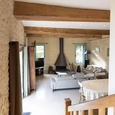 A La Ferme De L'oudon & *
