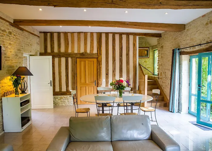 Сasa de vacaciones A La Ferme De L'oudon & *