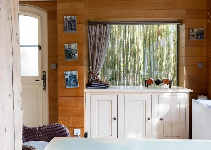 A La Ferme De L'oudon & Tatil Evi Berville (Calvados)