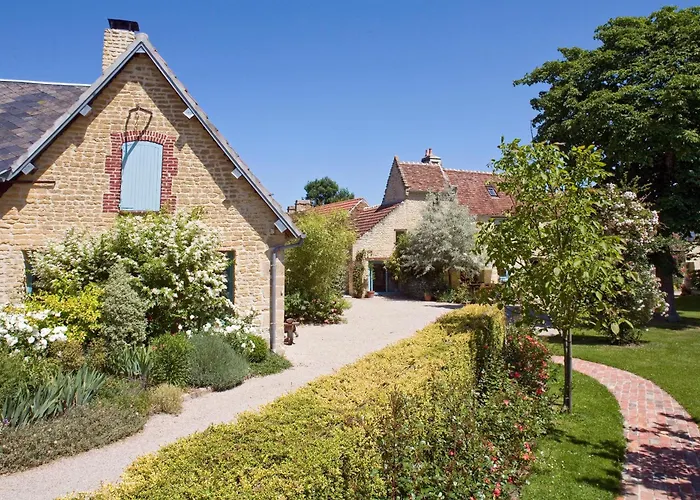 A La Ferme De L'oudon & *