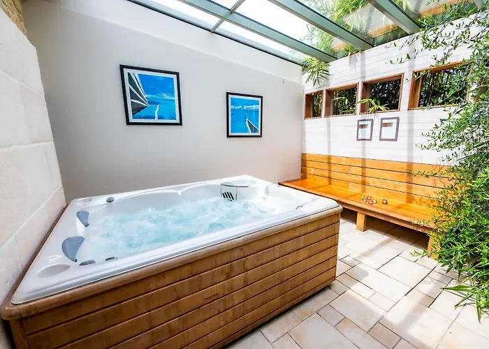 A La Ferme De L'oudon & *