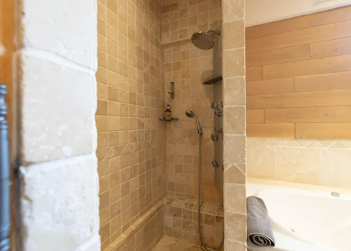 A La Ferme De L'oudon & Tatil Evi *