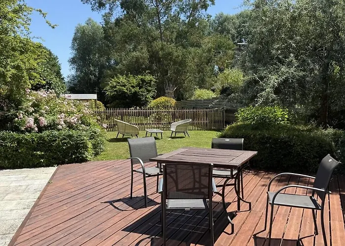 A La Ferme De L'oudon & *