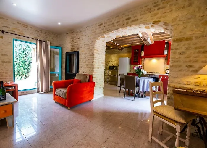 A La Ferme De L'oudon & * Berville (Calvados)