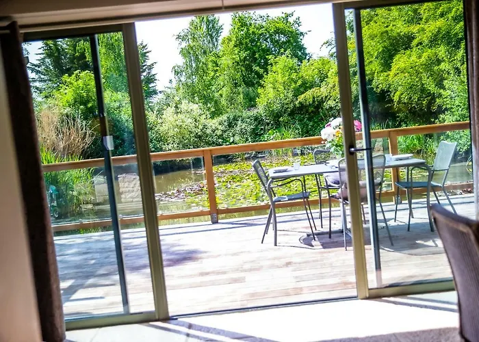 A La Ferme De L'oudon & Berville (Calvados)