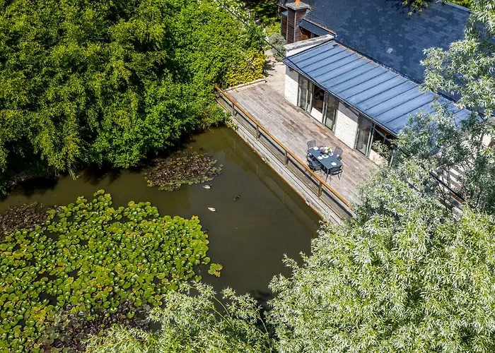 A La Ferme De L'oudon & Tatil Evi *